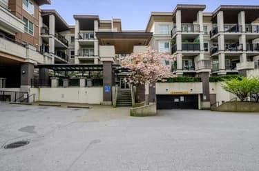 Condo for sale at 104 9655 King George Boulevard Surrey British Columbia - MLS: R3131807