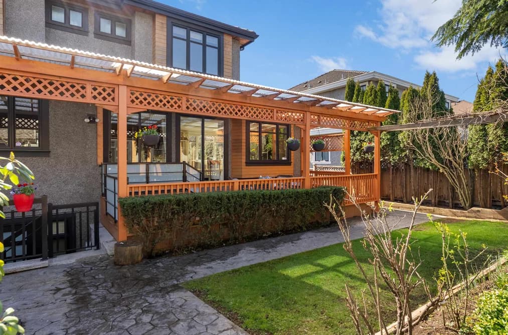 1041 W 58TH AVENUE, Vancouver, BC — Residential for Sale - Main Photo