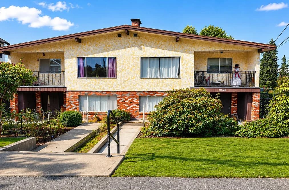 1044-1046 MADORE AVENUE, Coquitlam, BC — Residential Income for Sale - Photo 2