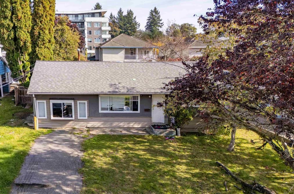 10458 138 STREET, Surrey, BC — Residential for Sale - Photo 2