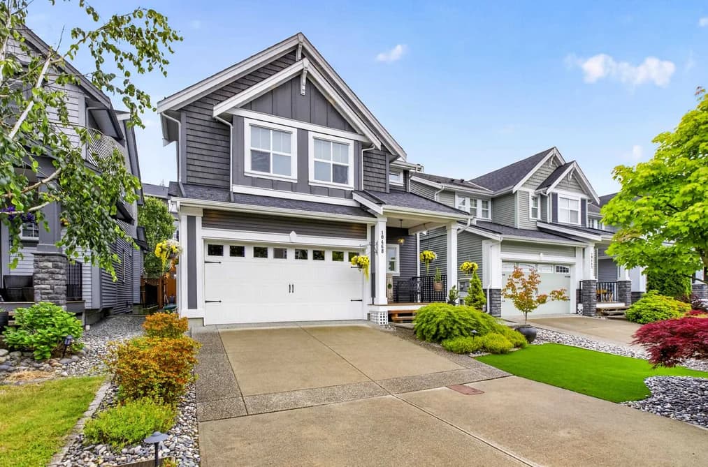 10468 ROBERTSON STREET, Maple Ridge, BC — Residential for Sale - Main Photo