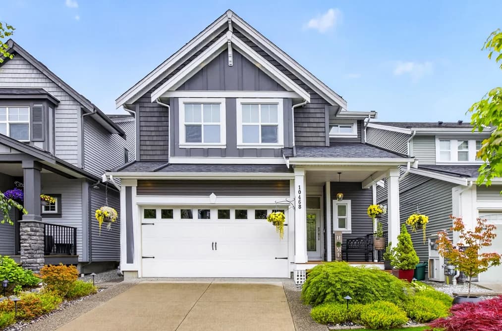 10468 ROBERTSON STREET, Maple Ridge, BC — Residential for Sale - Photo 2