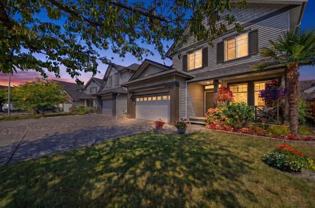 1049 EUPHRATES CRESCENT, Port Coquitlam, BC — Residential for Sale - Main Photo