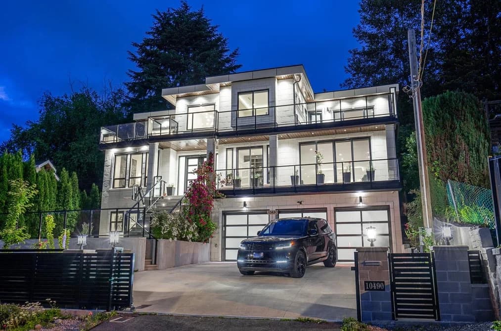 10490 125A STREET, Surrey, BC — Residential for Sale - Photo 2