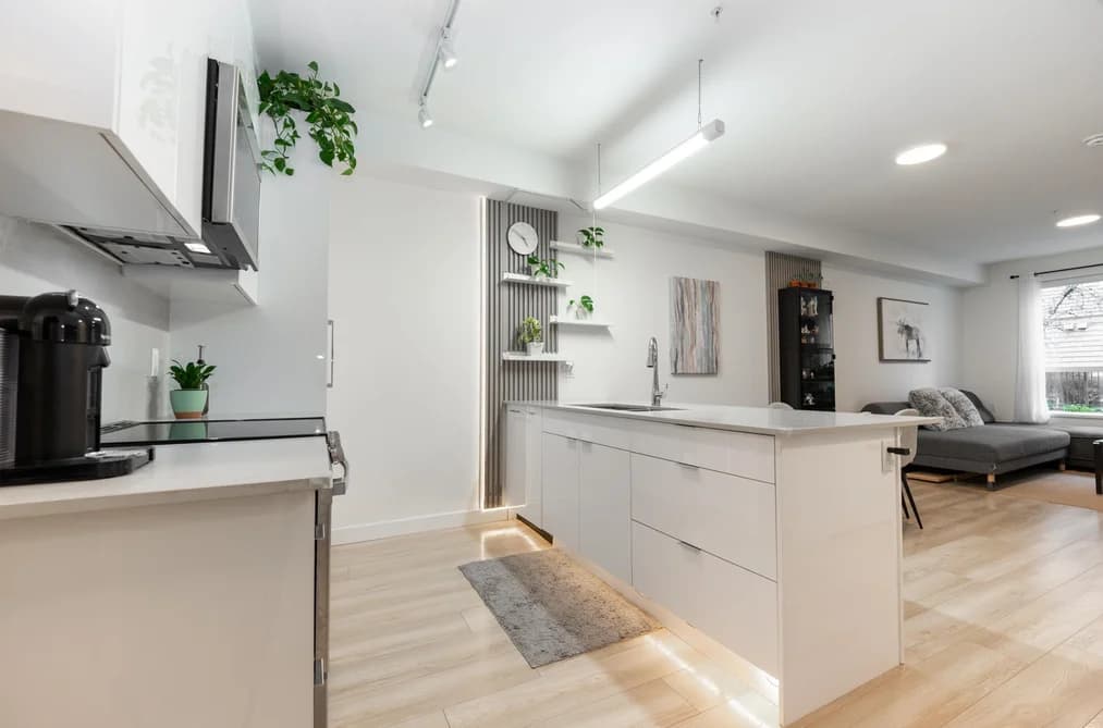 105 11913 BURNETT STREET, Maple Ridge, BC — Residential for Sale - Photo 2