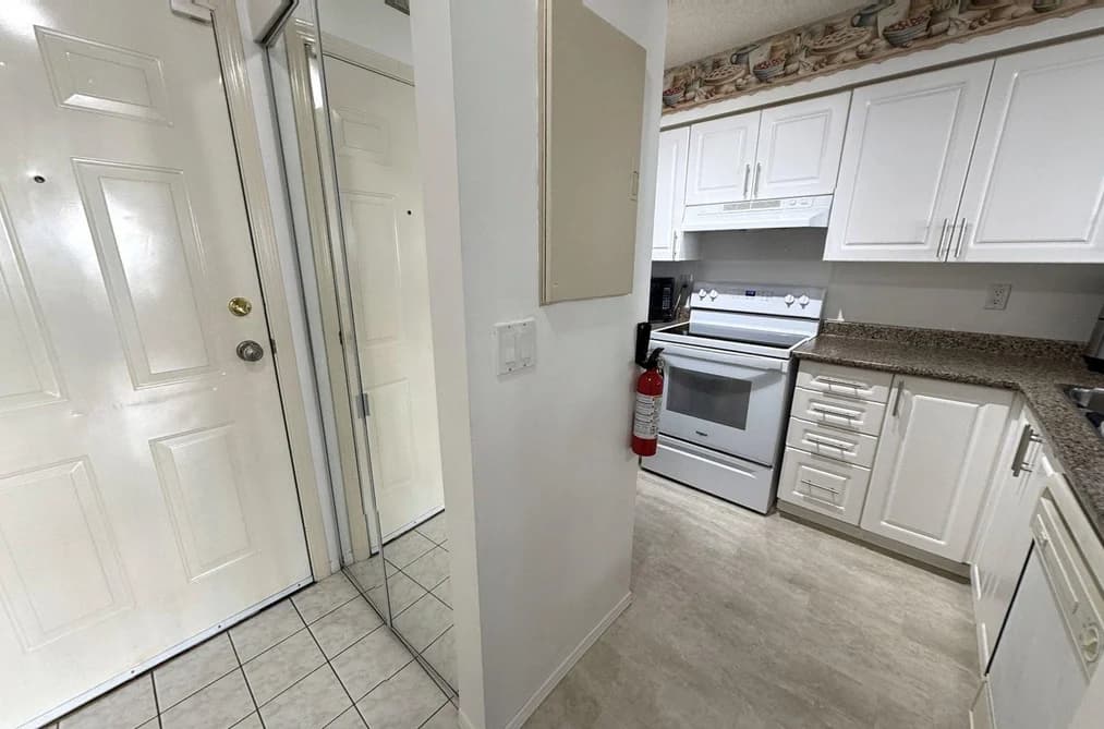 105 14355 103 AVENUE, Surrey, BC — Residential for Sale - Photo 2