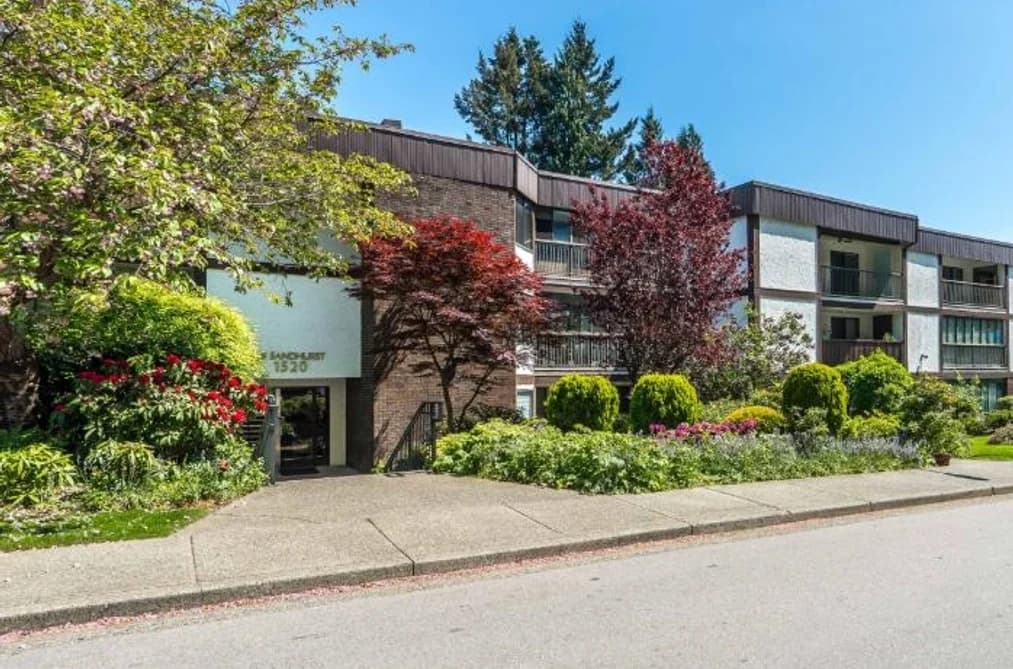 Condo for sale at 105 1520 Vidal Street White Rock British Columbia - MLS: R3140952