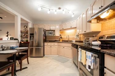 Condo for sale at 105 2410 Emerson Street Abbotsford British Columbia - MLS: R3099252