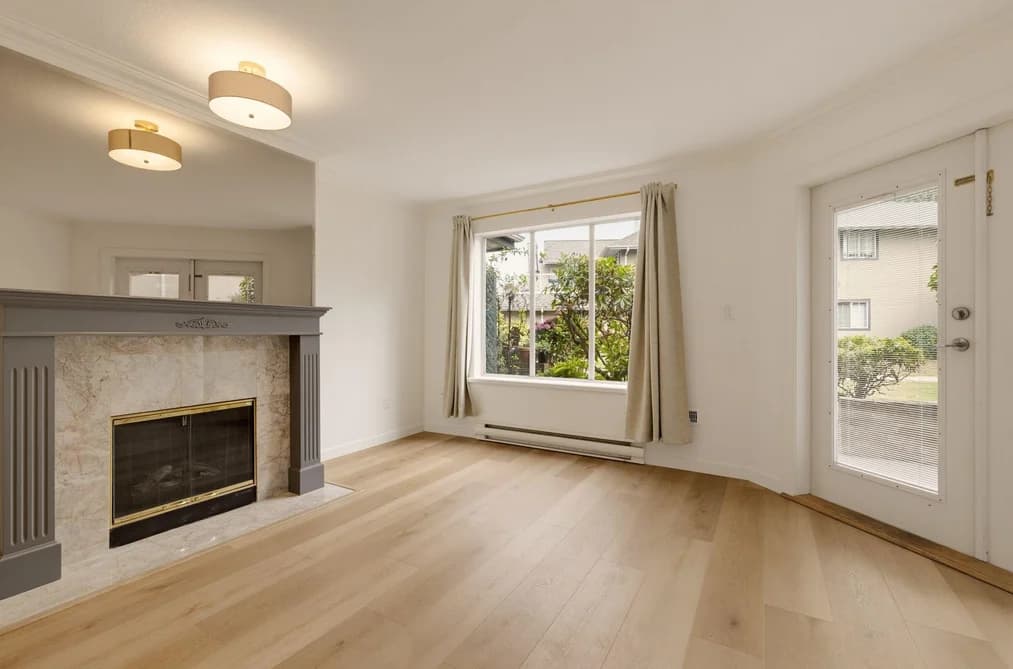 105 25 RICHMOND STREET, New Westminster, BC — Residential for Sale - Photo 2