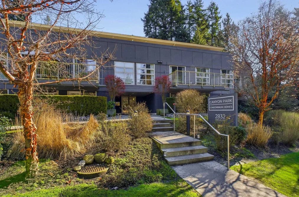 105 2832 CAPILANO ROAD, North Vancouver, BC — Residential for Sale - Photo 2