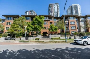 Condo for sale at 105 3097 Lincoln Avenue Coquitlam British Columbia - MLS: R3155229
