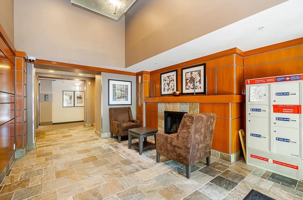105 3097 LINCOLN AVENUE, Coquitlam, BC — Residential for Sale - Photo 2