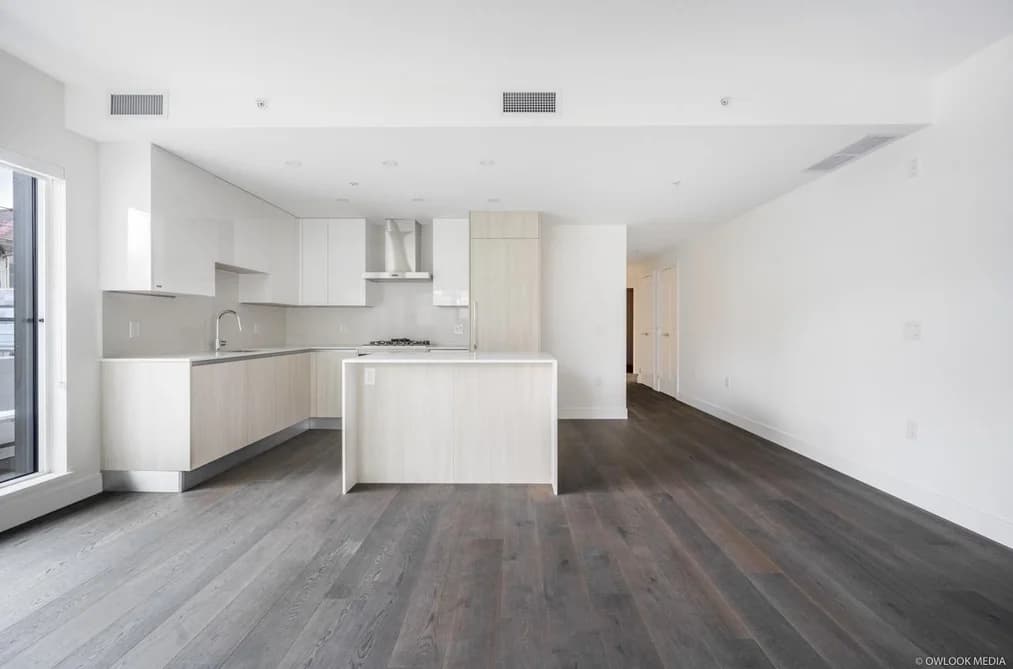 105 477 W 59TH AVENUE, Vancouver, BC — Residential for Sale - Photo 2