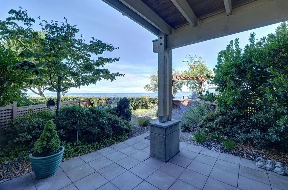 105 5160 DAVIS BAY ROAD, Sechelt, BC — Residential for Sale - Main Photo