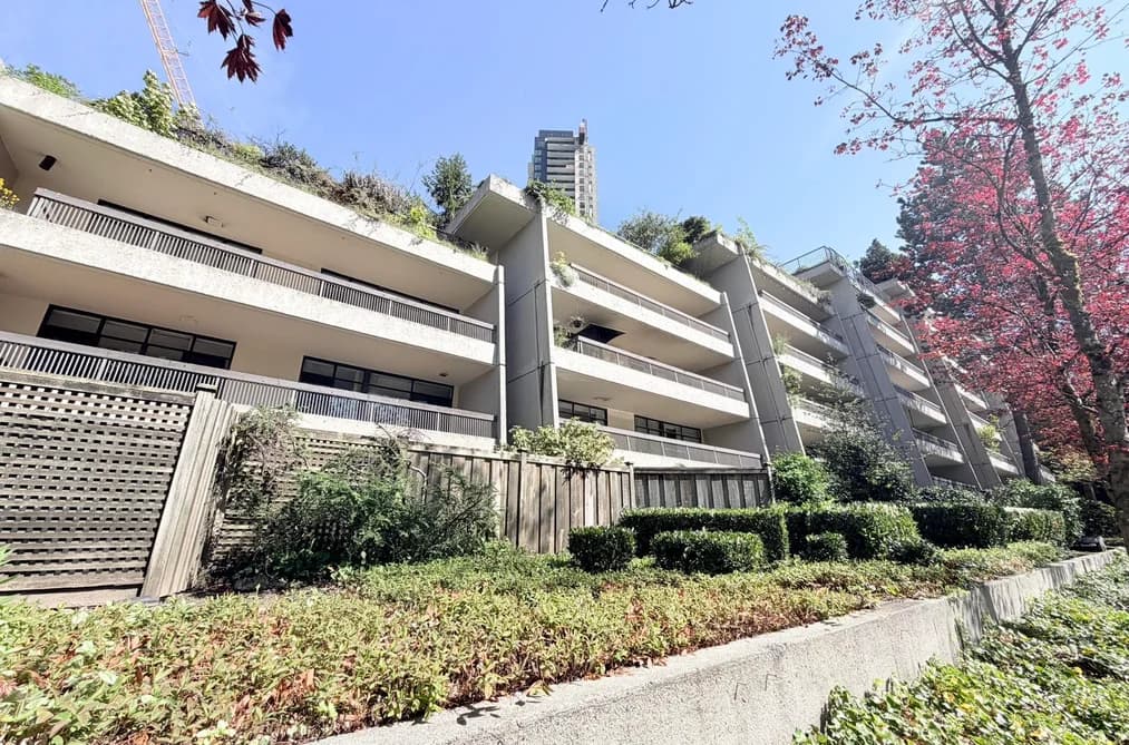 105 5932 PATTERSON AVENUE, Burnaby, BC — Residential for Sale - Main Photo