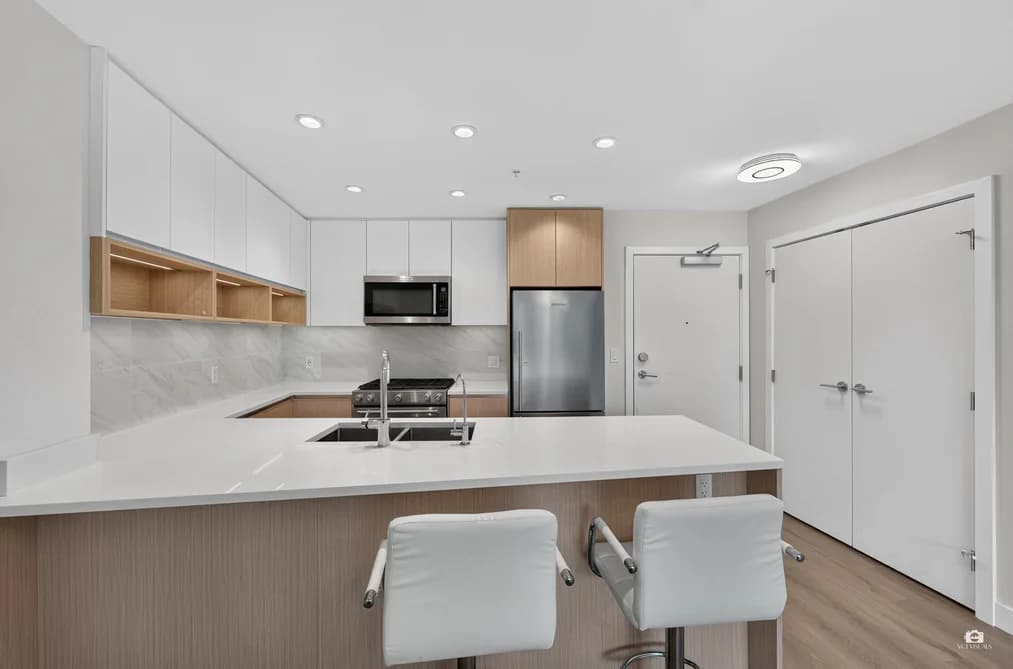 105 8940 UNIVERSITY CRESCENT, Burnaby, BC — Residential for Sale - Photo 2