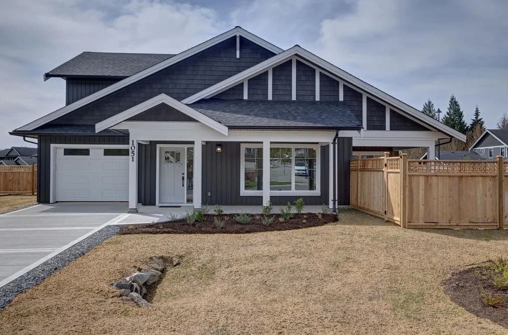 1051 CELIA CRESCENT, Gibsons, BC — Residential for Sale - Main Photo