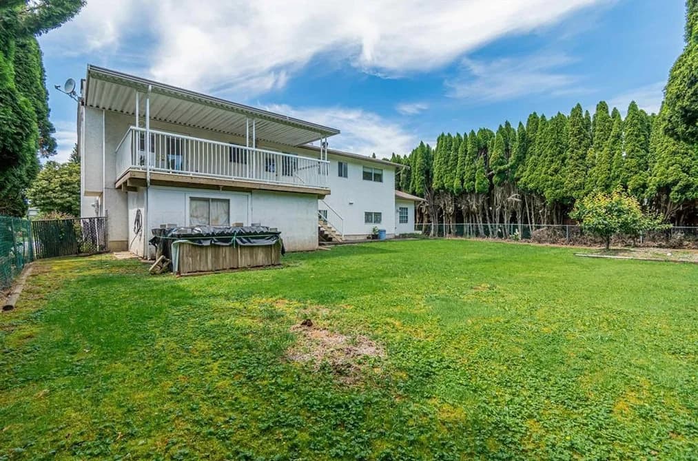 10510 CONRAD STREET, Chilliwack, BC — Residential for Sale - Photo 2