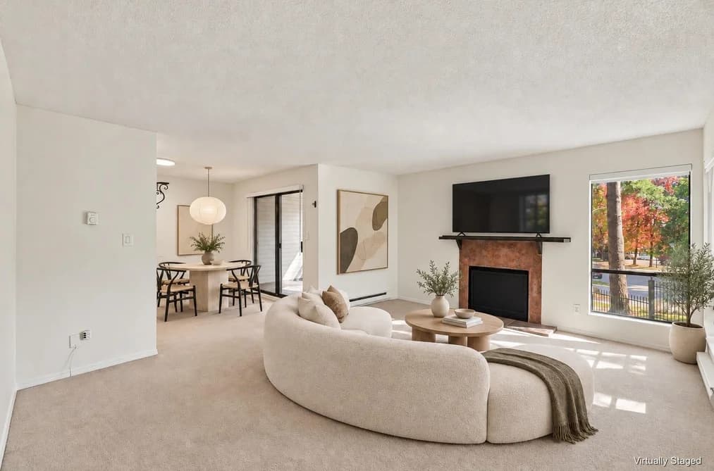10511 HOLLY PARK LANE, Surrey, BC — Residential for Sale - Photo 2