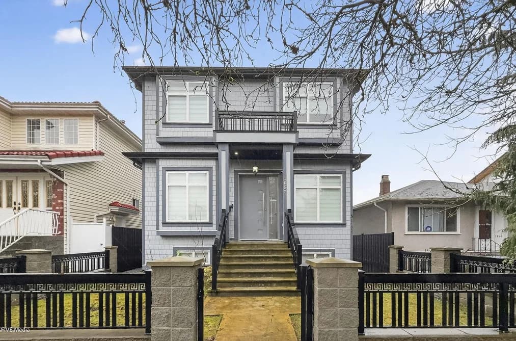 1052 E 50TH AVENUE, Vancouver, BC — Residential for Sale - Photo 2