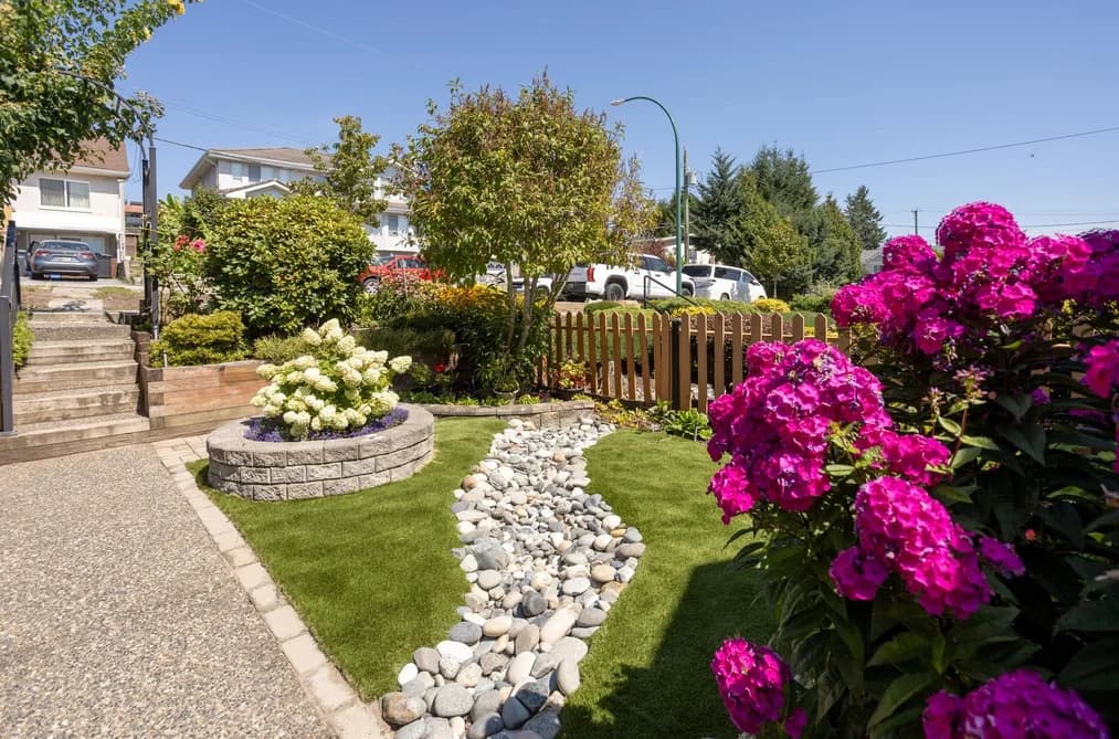 1056 WALLS AVENUE, Coquitlam, BC — Residential for Sale - Photo 2