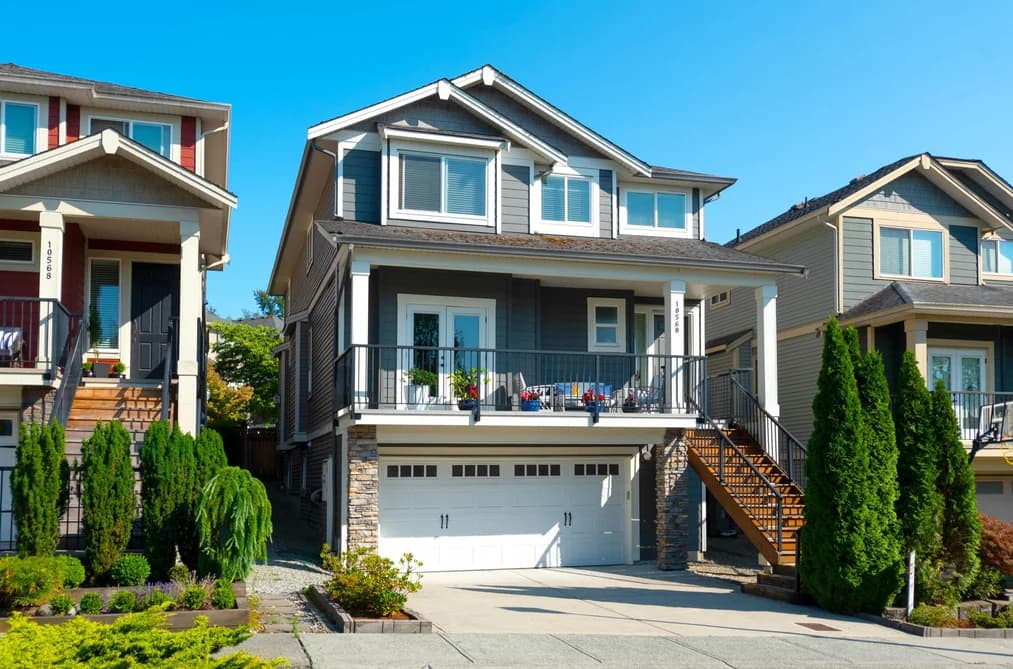 10560 ROBERTSON STREET, Maple Ridge, BC — Residential for Sale - Main Photo
