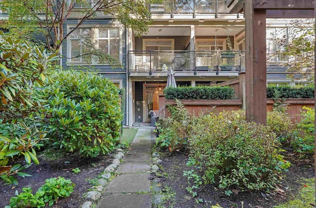 106 101 MORRISSEY ROAD, Port Moody, BC — Residential for Sale - Photo 2