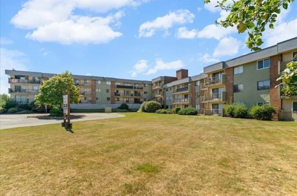 106 45598 MCINTOSH DRIVE, Chilliwack, BC — Residential for Sale - Main Photo