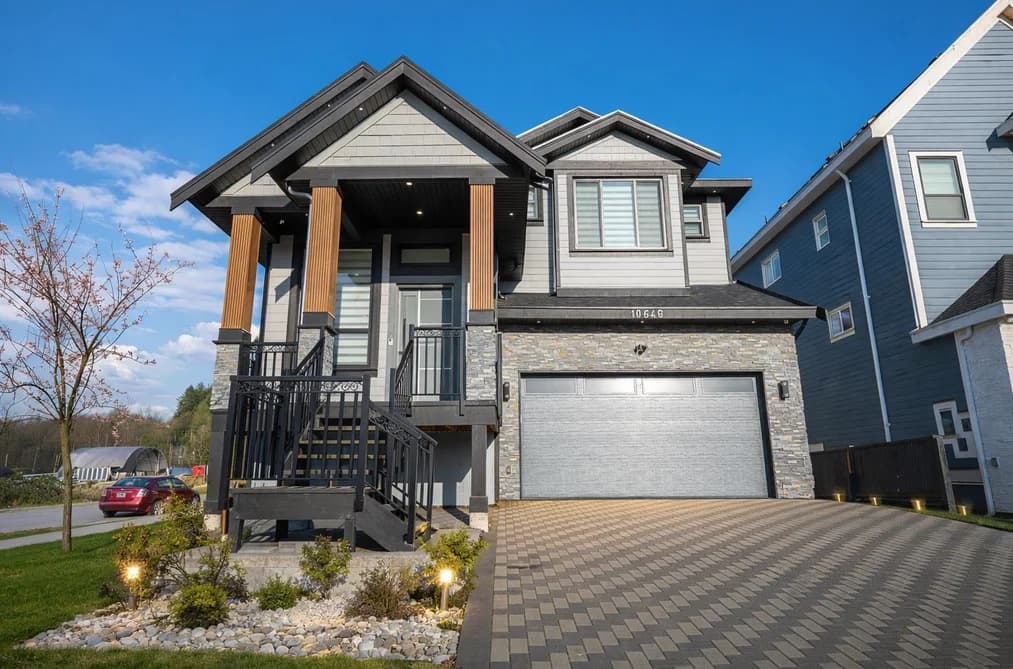 10648 124 STREET, Surrey, BC — Residential for Sale - Photo 2