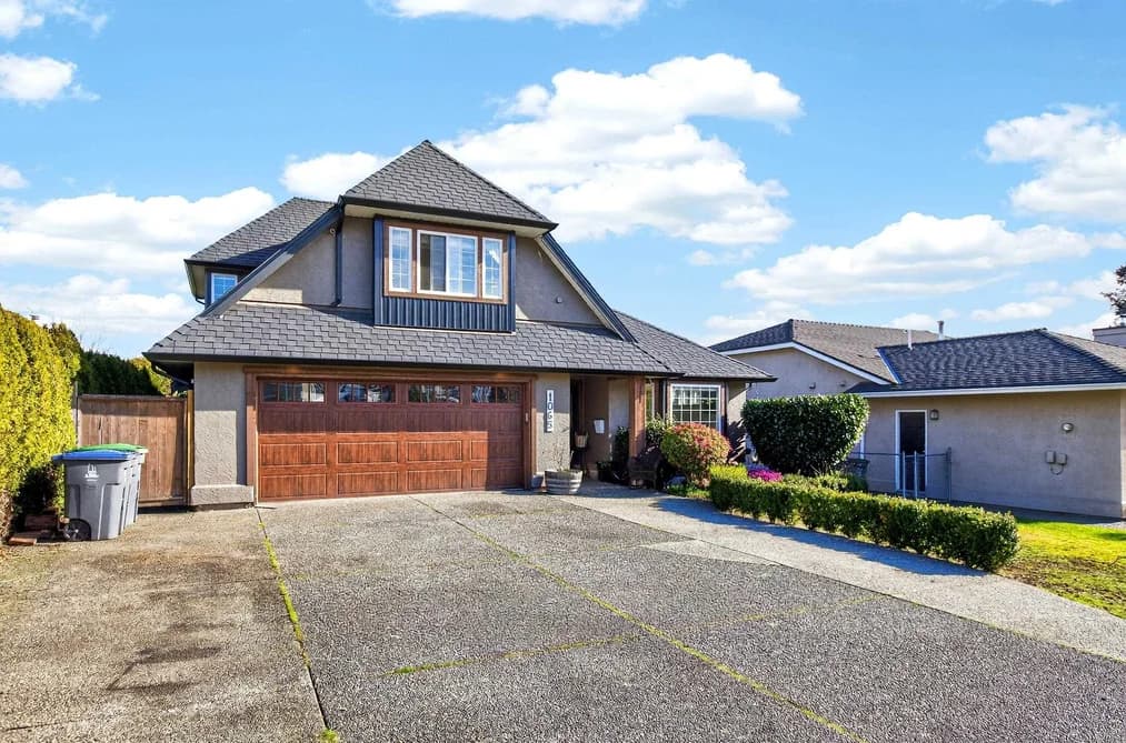 1065 KING GEORGE BOULEVARD, Surrey, BC — Residential for Sale - Main Photo