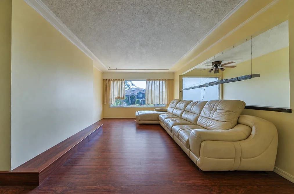 10671 AINTREE CRESCENT, Richmond, BC — Residential for Sale - Photo 2