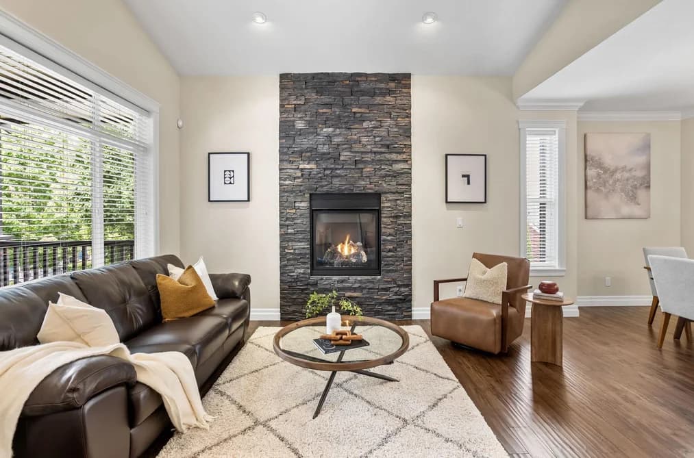 10680 239 STREET, Maple Ridge, BC — Residential for Sale - Photo 2