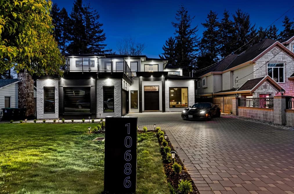 10686 141A STREET, Surrey, BC — Residential for Sale - Photo 2