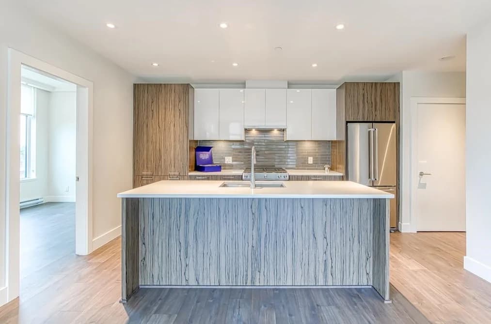 107 258 NELSON'S COURT, New Westminster, BC — Residential for Sale - Photo 2