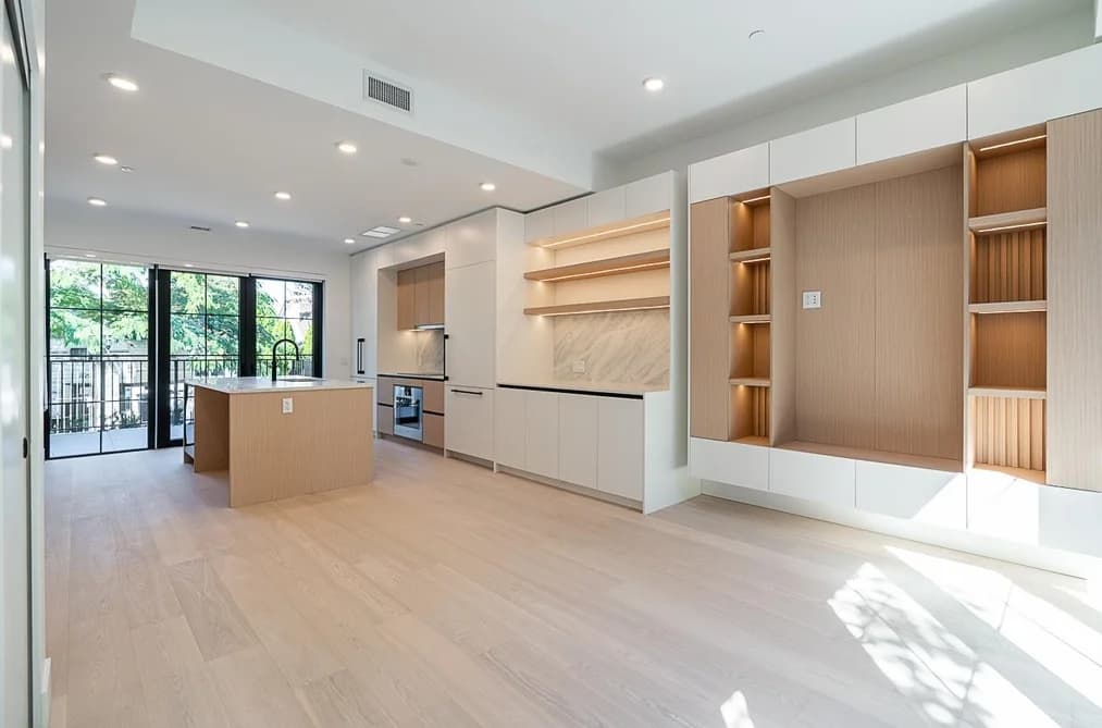107 551 W 28TH AVENUE, Vancouver, BC — Residential for Sale - Main Photo