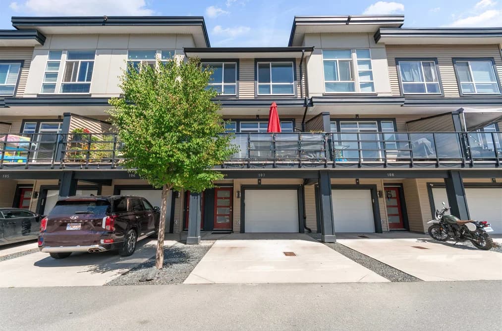 107 8413 MIDTOWN WAY, Chilliwack, BC — Residential for Sale - Photo 2