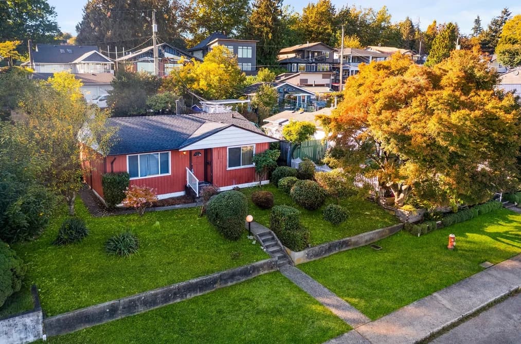 107 SAPPER STREET, New Westminster, BC — Residential for Sale - Photo 2