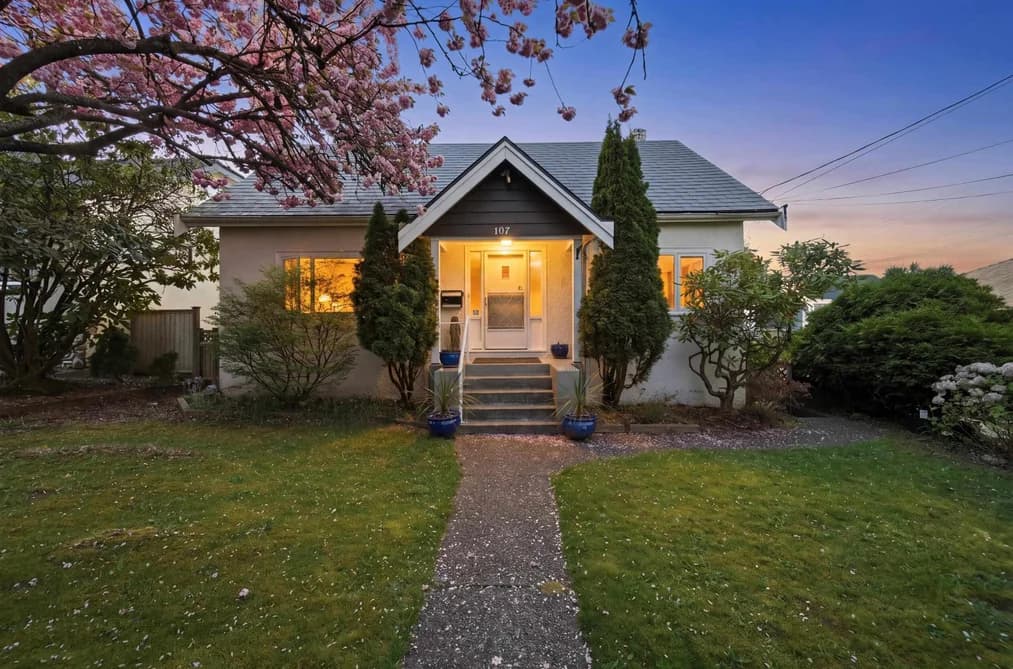 107 SEVENTH AVENUE, New Westminster, BC — Residential for Sale - Main Photo