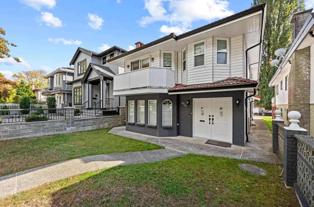 1070 E 40TH AVENUE, Vancouver, BC — Residential for Sale - Photo 2
