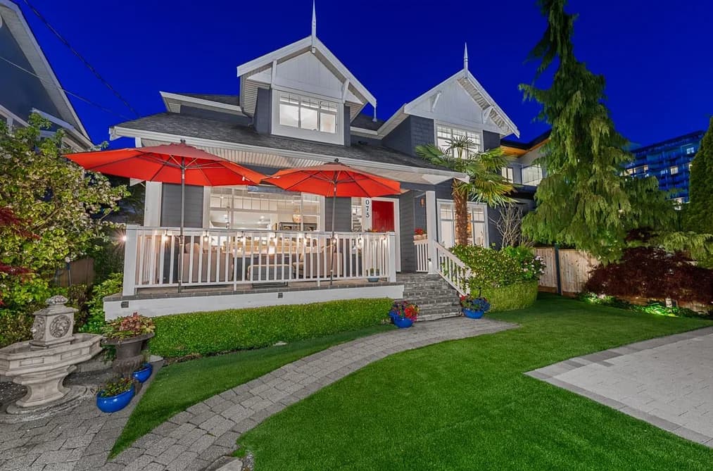 1075 ESPLANADE AVENUE, West Vancouver, BC — Residential for Sale - Main Photo