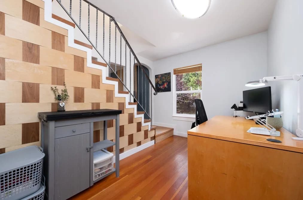 1075 GLADWIN DRIVE, North Vancouver, BC — Residential for Sale - Main Photo