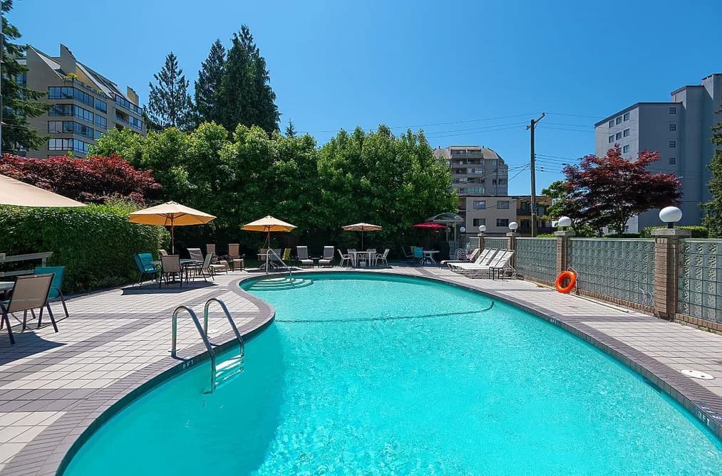 108 1425 ESQUIMALT AVENUE, West Vancouver, BC — Residential for Sale - Main Photo