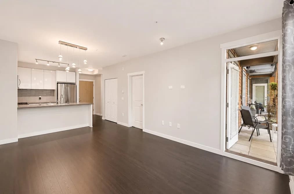 108 607 COTTONWOOD AVENUE, Coquitlam, BC — Residential for Sale - Photo 2