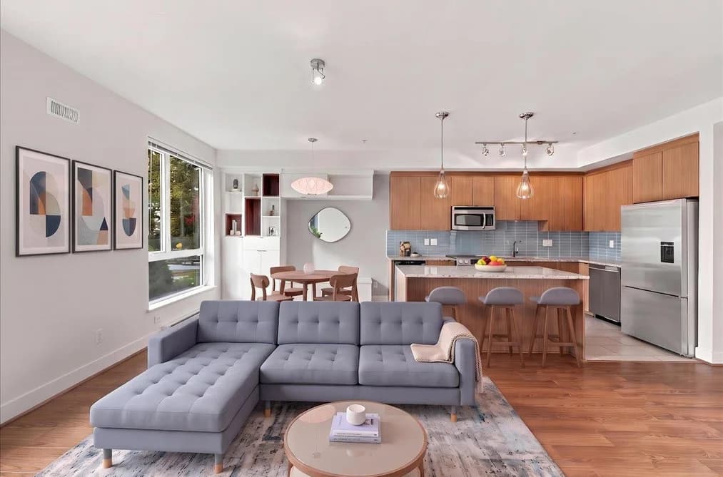 108 735 W 15TH STREET, North Vancouver, BC — Residential for Sale - Photo 2