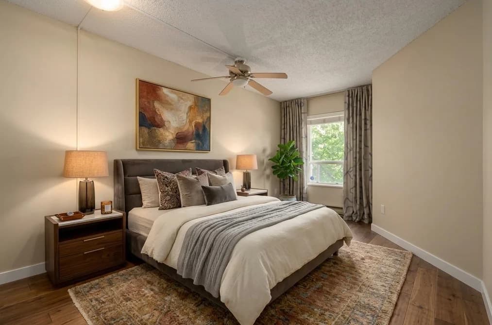 108 910 W 8TH AVENUE, Vancouver, BC — Residential for Sale - Photo 2