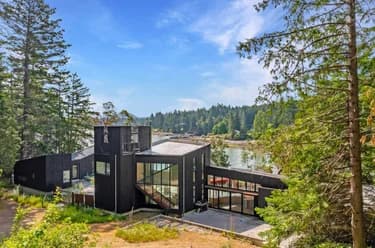 House for sale at 108 Twiss Road Galiano Island British Columbia - MLS: R3138540