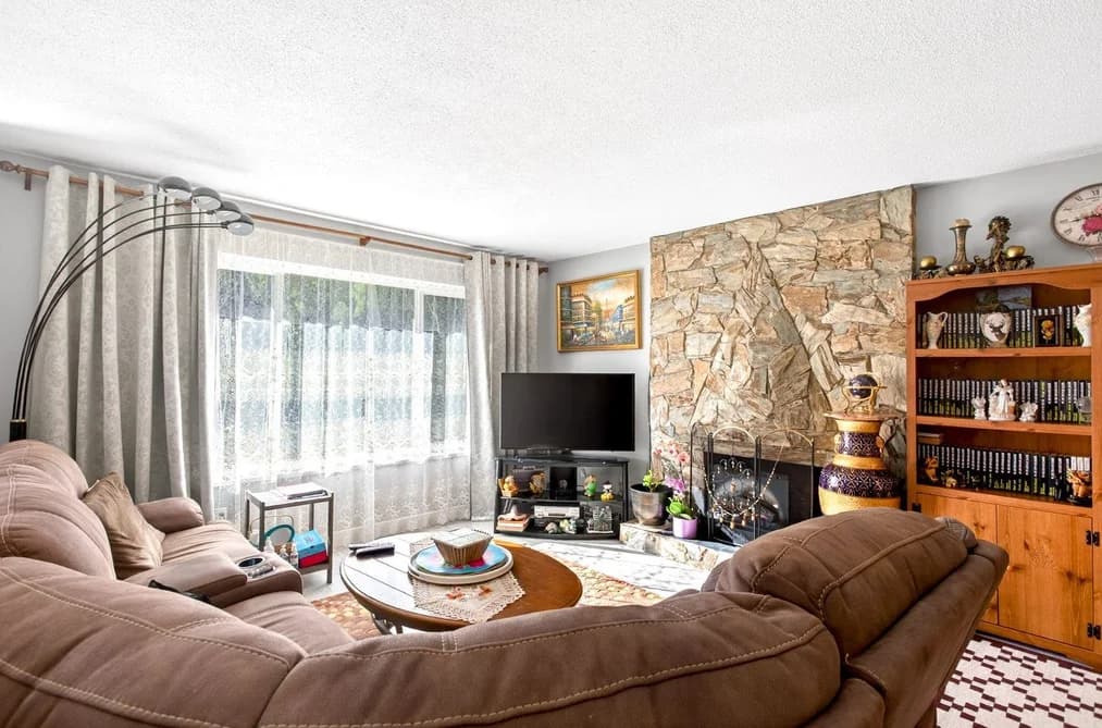 10842 144A STREET, Surrey, BC — Residential for Sale - Photo 2