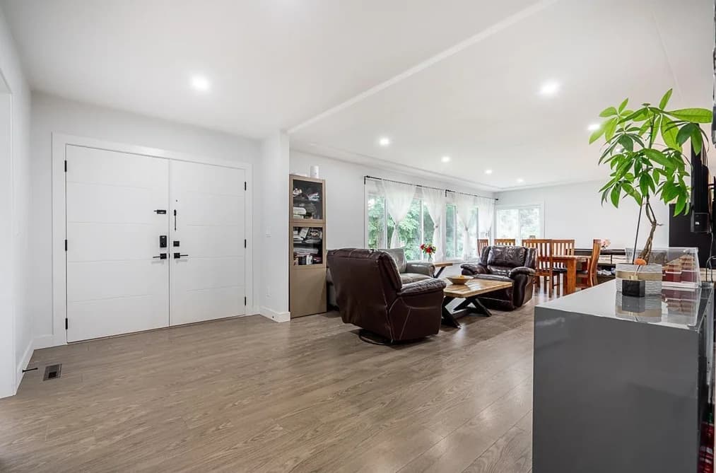 10875 143 STREET, Surrey, BC — Residential for Sale - Photo 2
