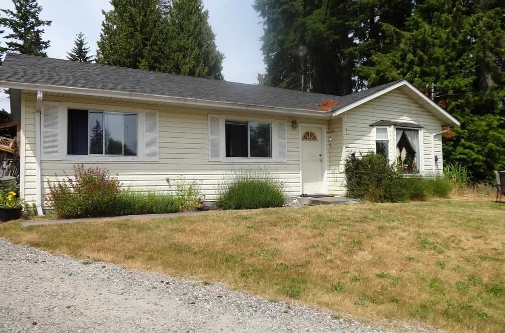 1088 SUNNYSIDE ROAD, Gibsons, BC — Residential for Sale - Main Photo