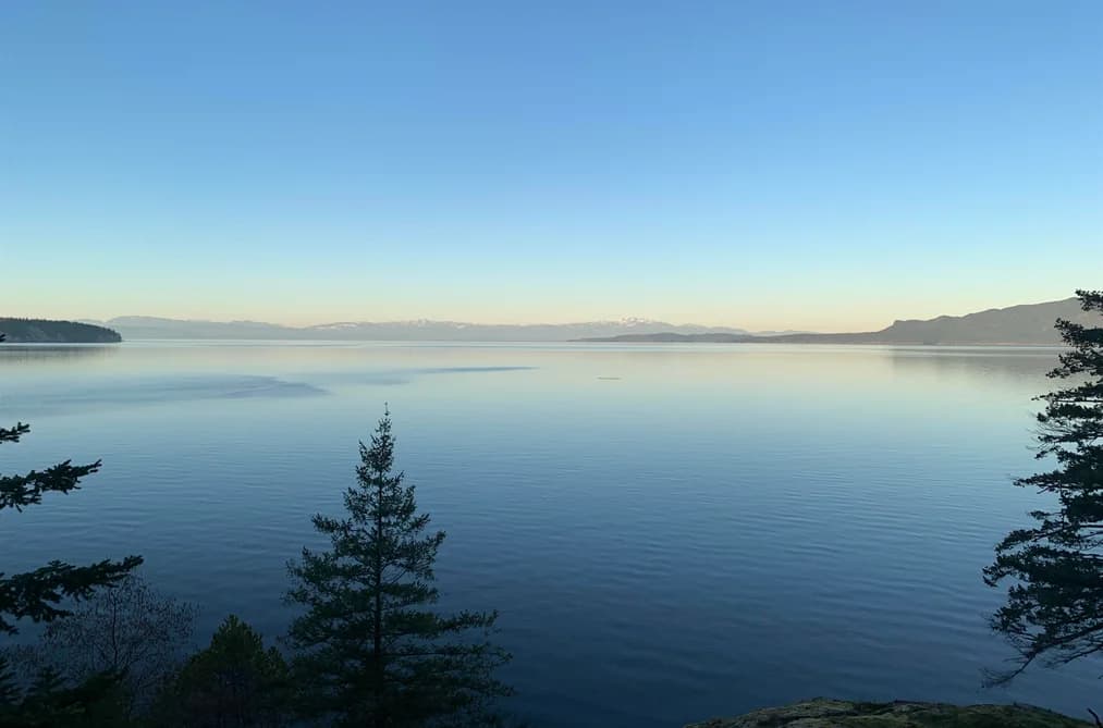 10881 SUNSHINE COAST HIGHWAY, Halfmoon Bay, BC — Residential for Sale - Photo 2